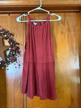 Sleeveless Rust Red Halter tank top